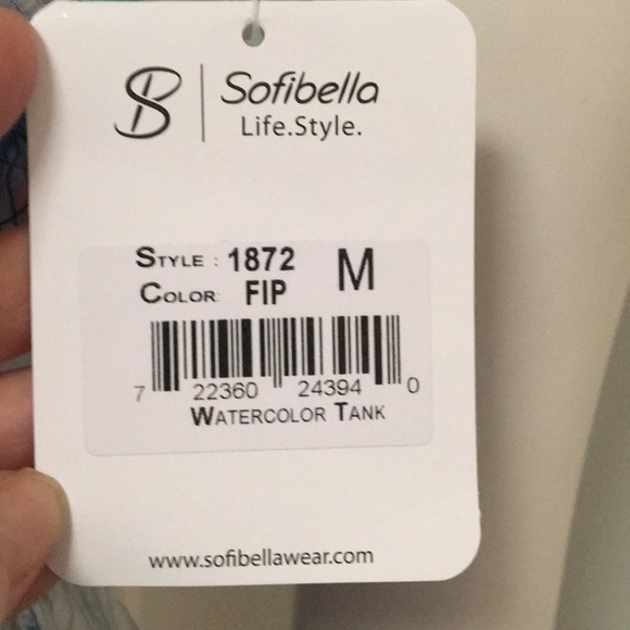 Sofibella Athletic/Athleisure Tank, NWT! - Picture 2 of 5